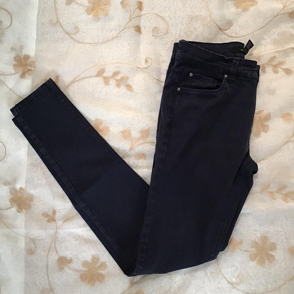 Forever 21 Dark Wash Jeans